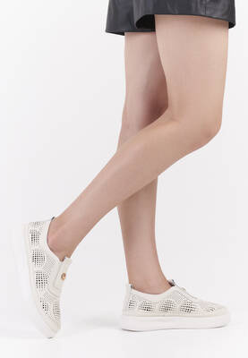 SP019 PÓŁBUT BEŻOWY SKÓRA